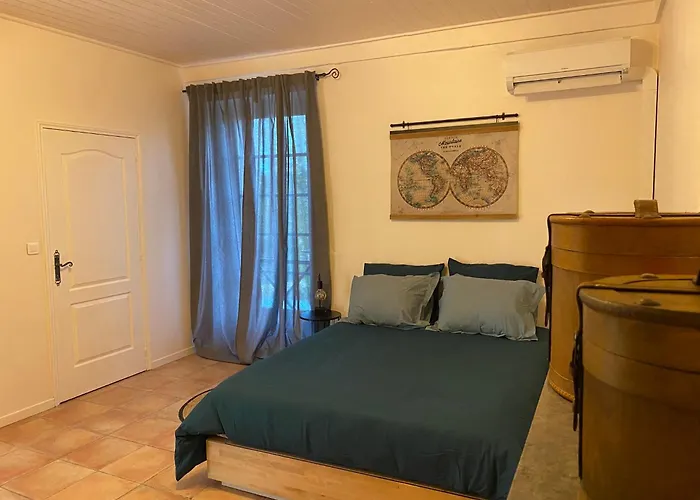 Bed & Breakfast Mas Bouzige 3*