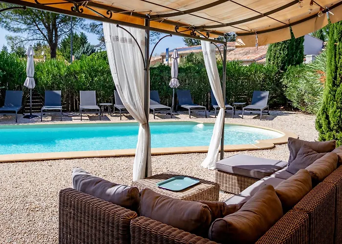Mas Bouzige Bed & Breakfast 3*