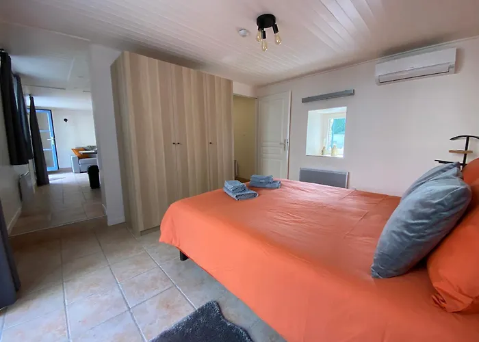 Mas Bouzige Bed & Breakfast Allegre Les Fumades